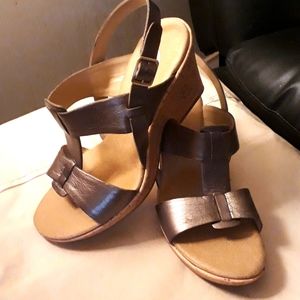 Clark's New Leather Bronze Sandals